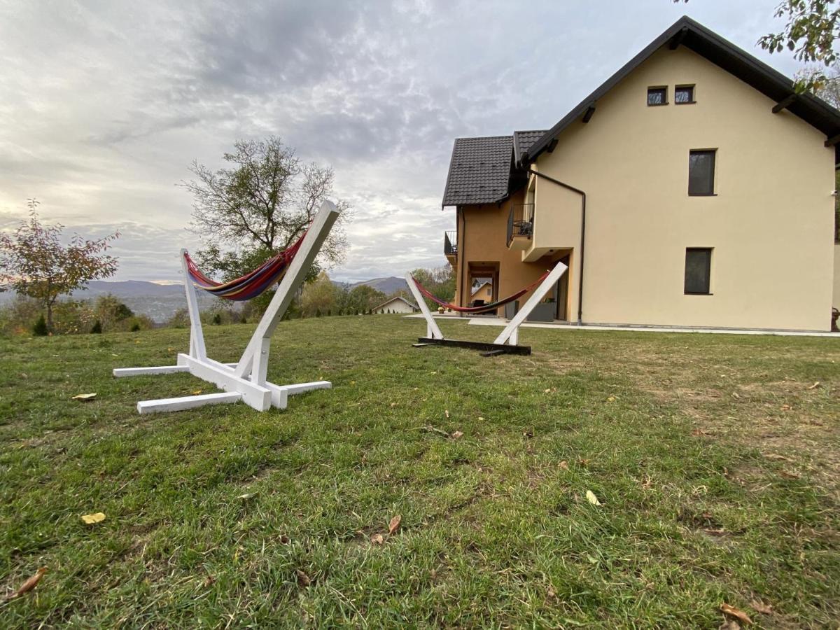 Pensiunea Piri Land Comarnic Exteriör bild
